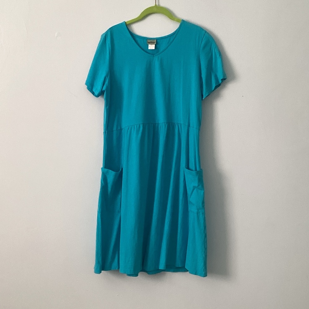 Teal Short Sleeve Dress with Pockets 🏹